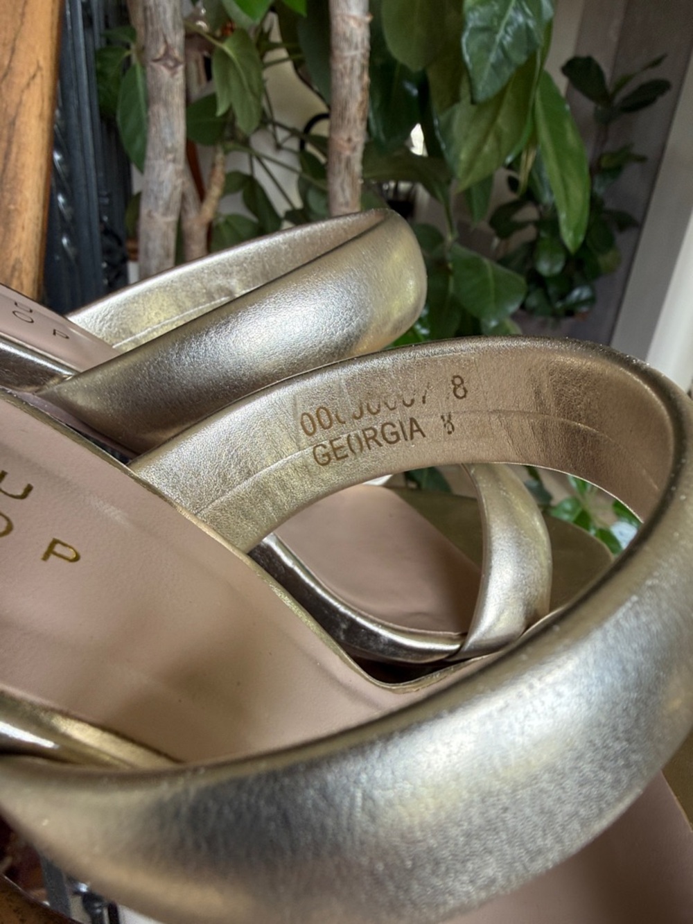 SHU SHOP ladies, gold, heeled, sandals, excellent condition, size 8 - Picture 6 of 9